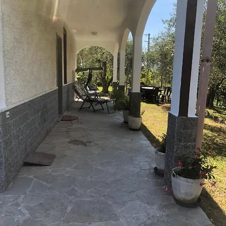 Elena Prázdninový dům *