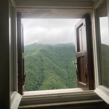 Elena Holiday home Mezzanego