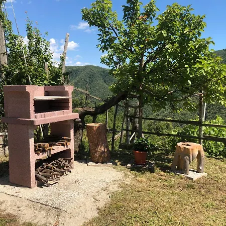 Elena Holiday home Mezzanego