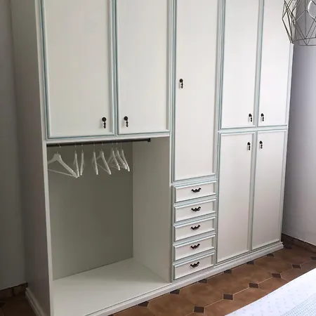 Elena Prázdninový dům *